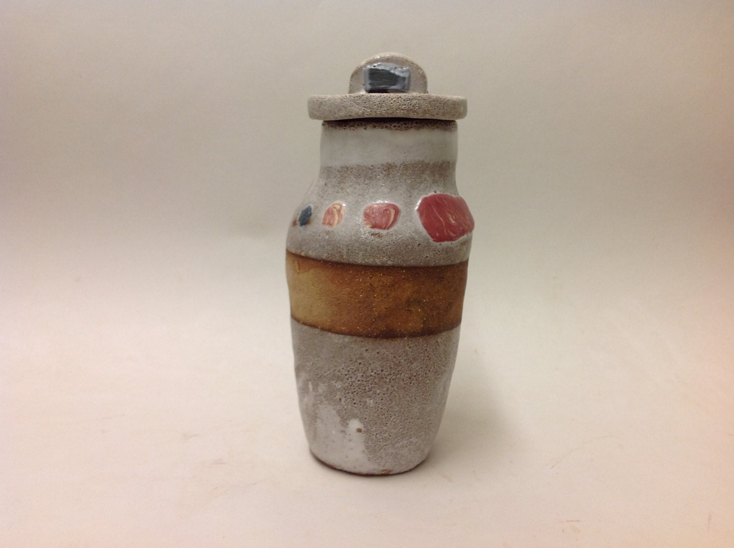 Handmade ceramic jar - Pink blue courage