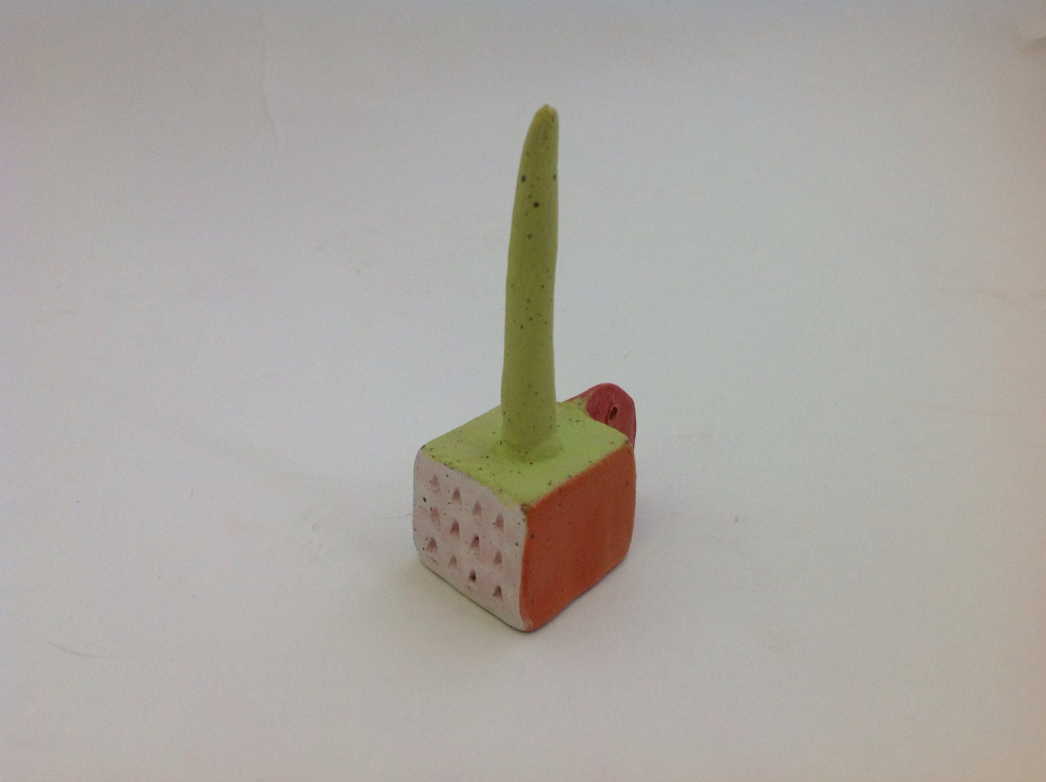 Green light house - handmade ceramic ring holder