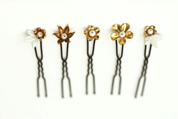 Golden flowers hair pins bridal hair accessory vintage inspired set of 5 clips