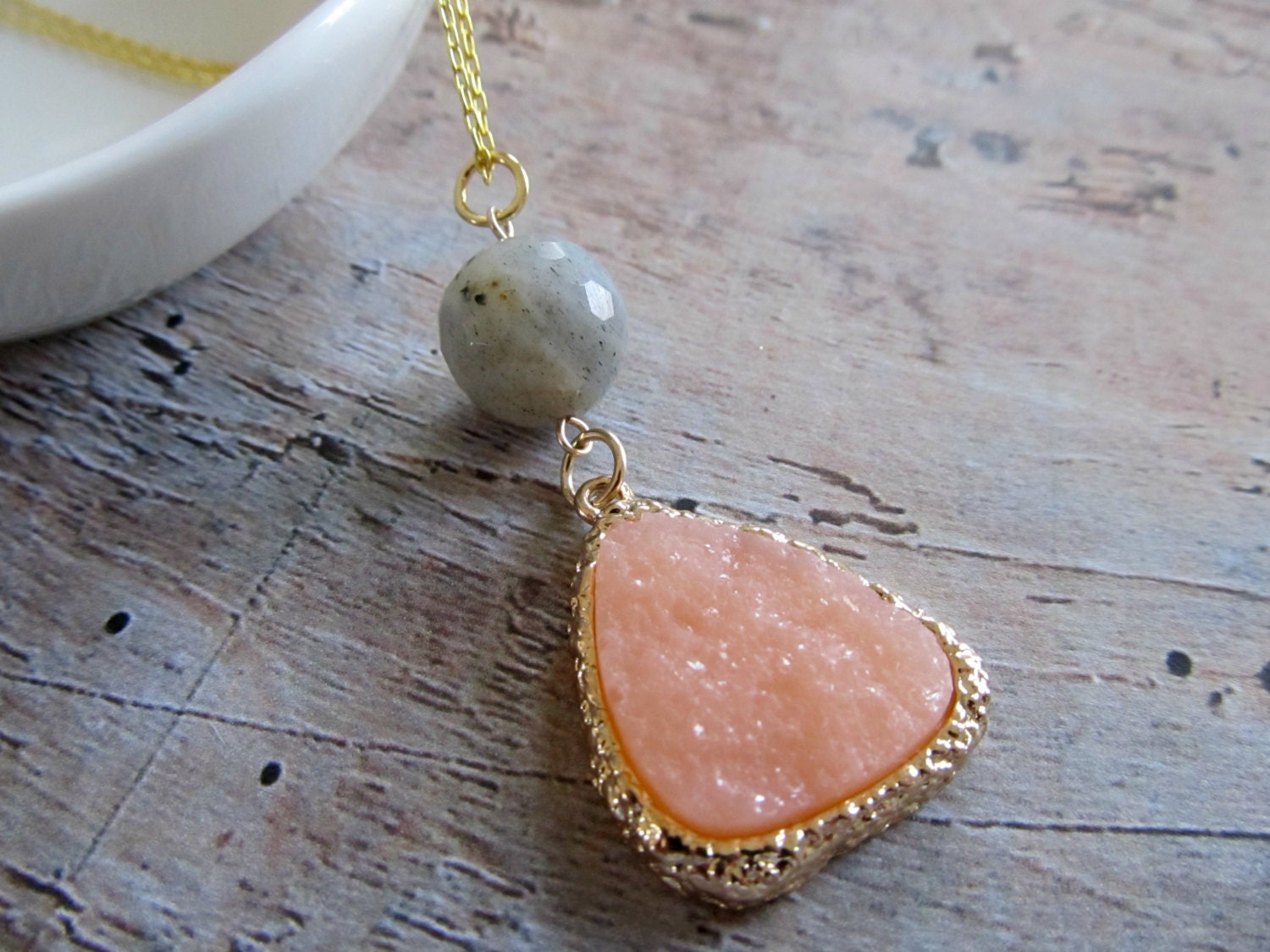 Peach druzy necklace, druzy stone necklace with labradorite stone, drusy necklace