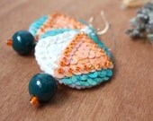 Triangle Earrings Coral white Jade Sequin felt