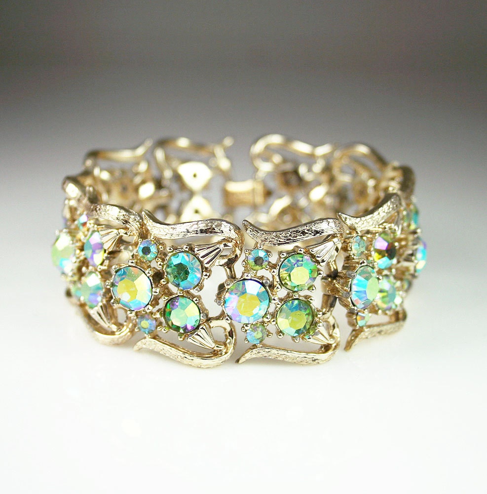 Vintage Coro Green Blue Aurora Borealis Rhinestone Chunky Bracelet