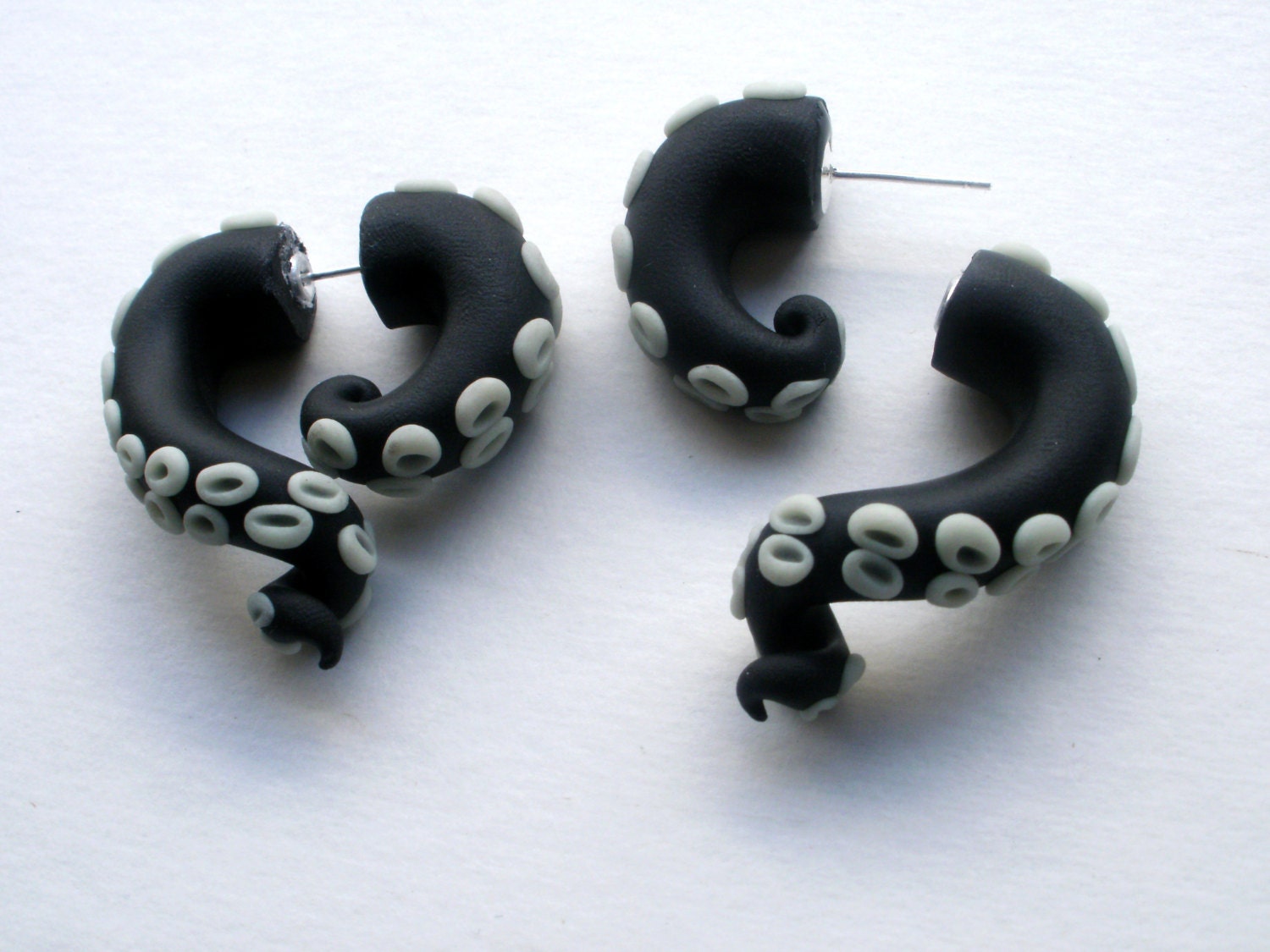 Black Glow Tentacle Earring Fake Gauge