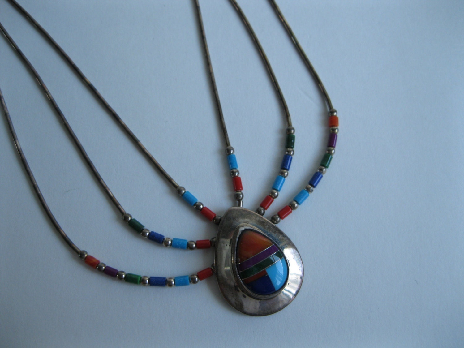 Vintage 1970s Zuni Necklace Inlaid Gemstones Liquid Sterling Silver SE Fashions