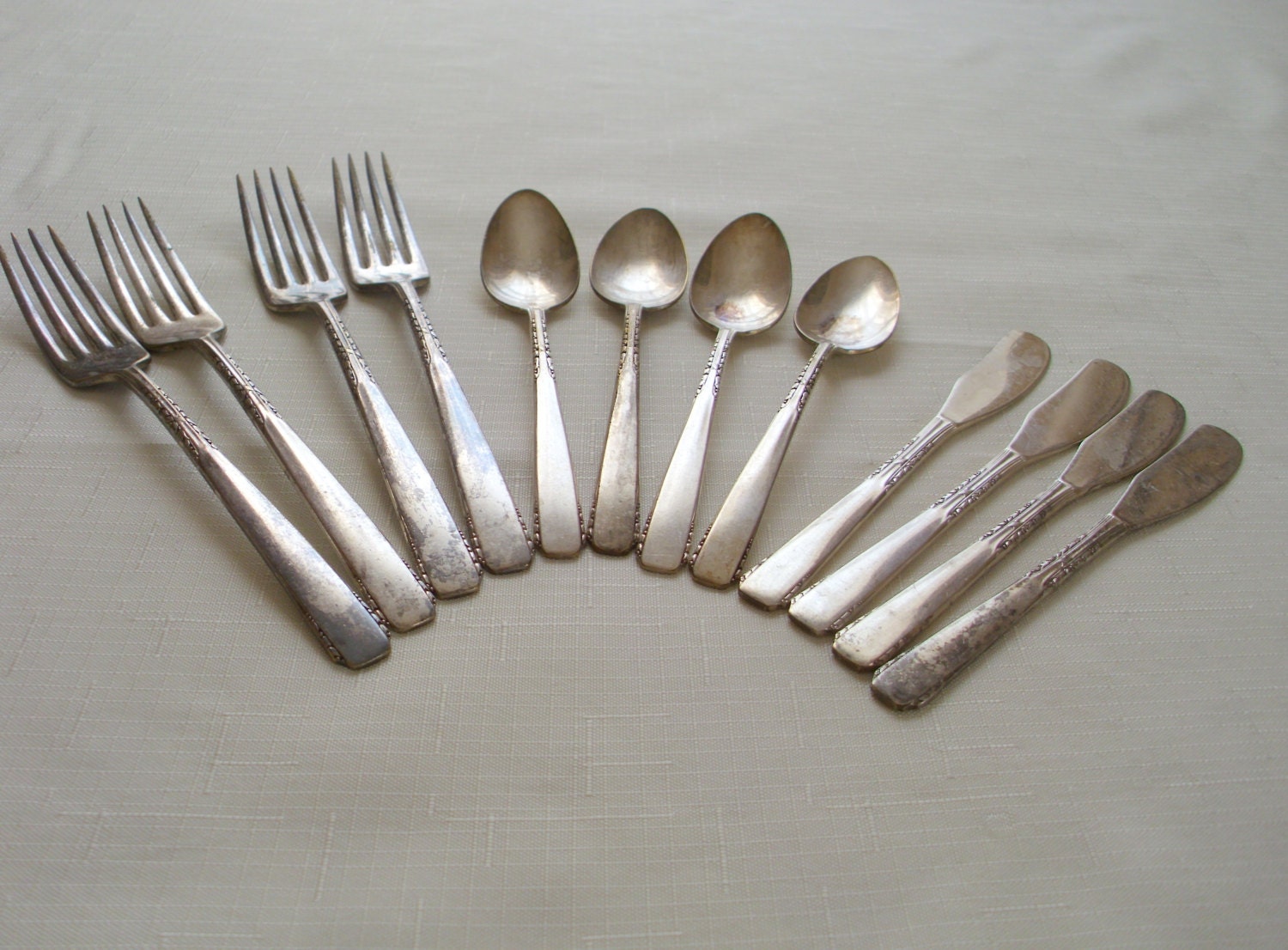 Vintage silverplate 1881 Rogers Community Oneida 1950 Brookwood  Banbury collection forks spoons