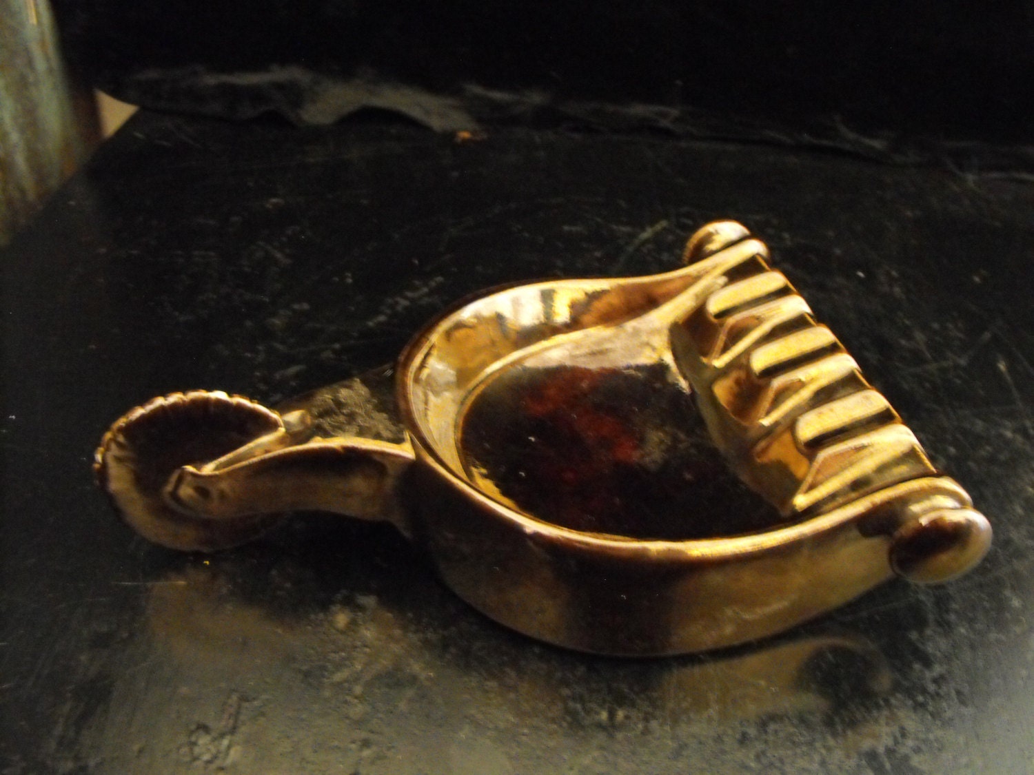 Vintage ceramic spur ashtray