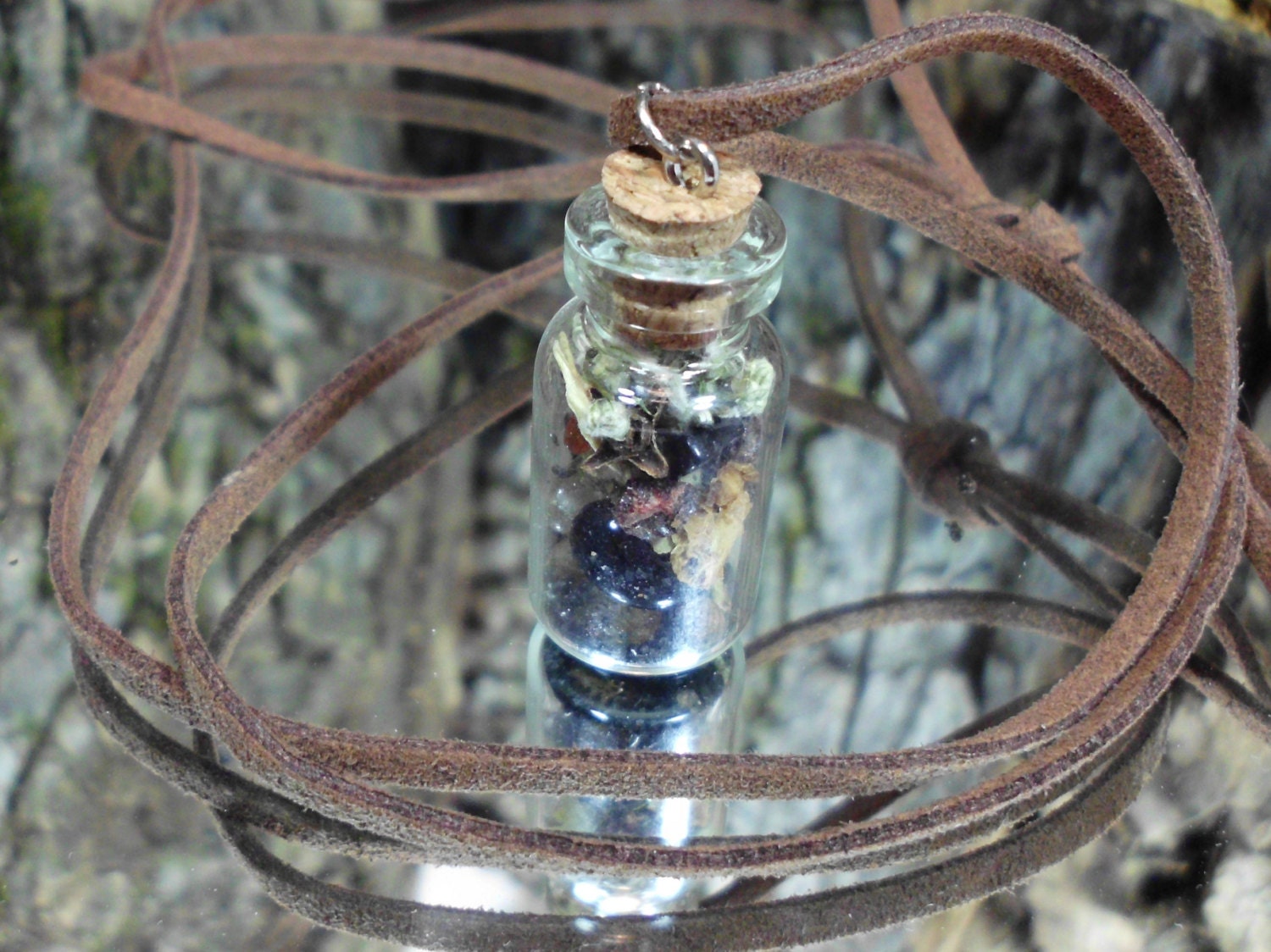 Obstacle Remover Spell Bottle Pendant, Protection Luck Enhancer, Attract Positive Energy, Remove Bad Luck and Negativity,Witchcraft,