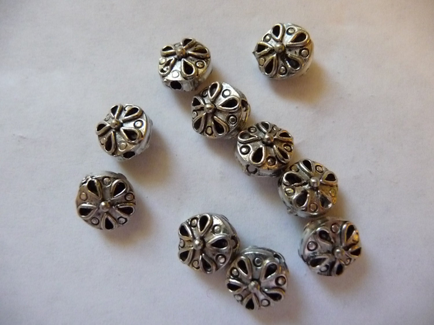 Bead, Antiqued, Pewter, Tin based alloy, 8mm, sand dollar, Pkg Of 4
