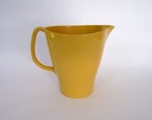 Large Yellow Bessemer Melamine Pitcher Jug One Litre Capacity