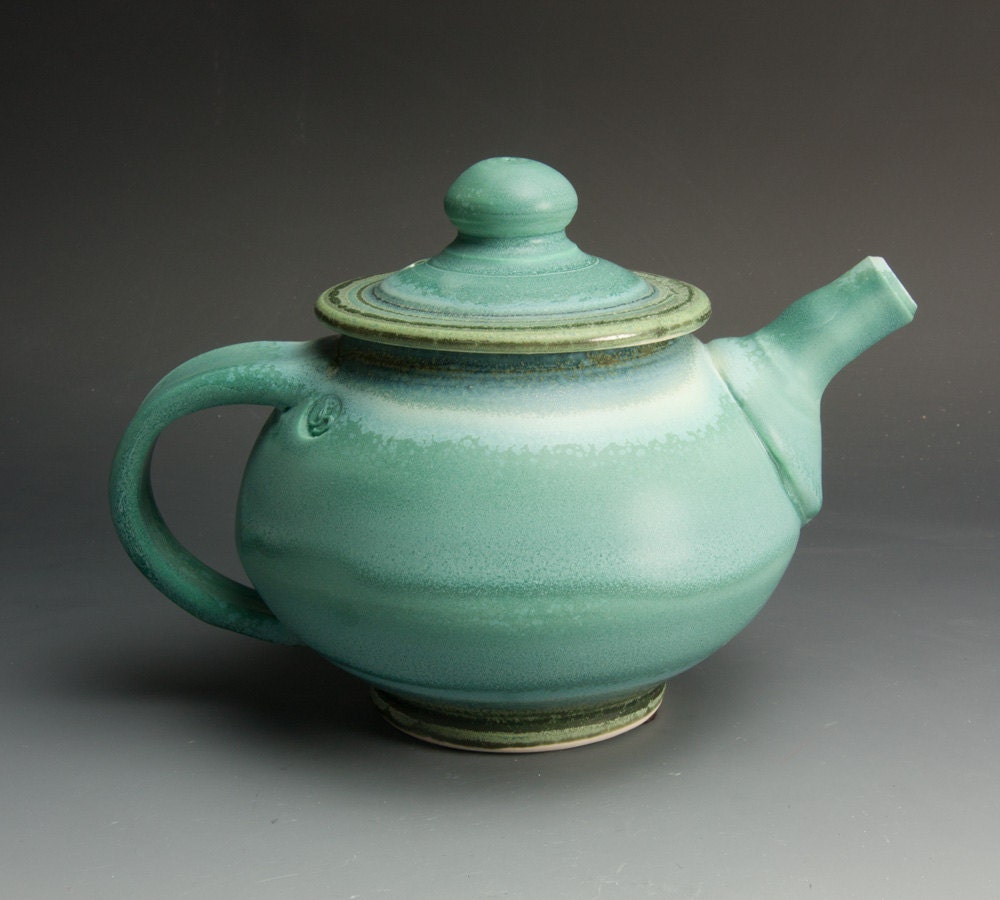 Handmade porcelain 24 oz plus personal teapot - 1011