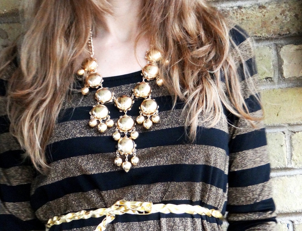 Metallic Full-Sized Bubble Necklace with Bubble Earrings available in Gold or Silver finish