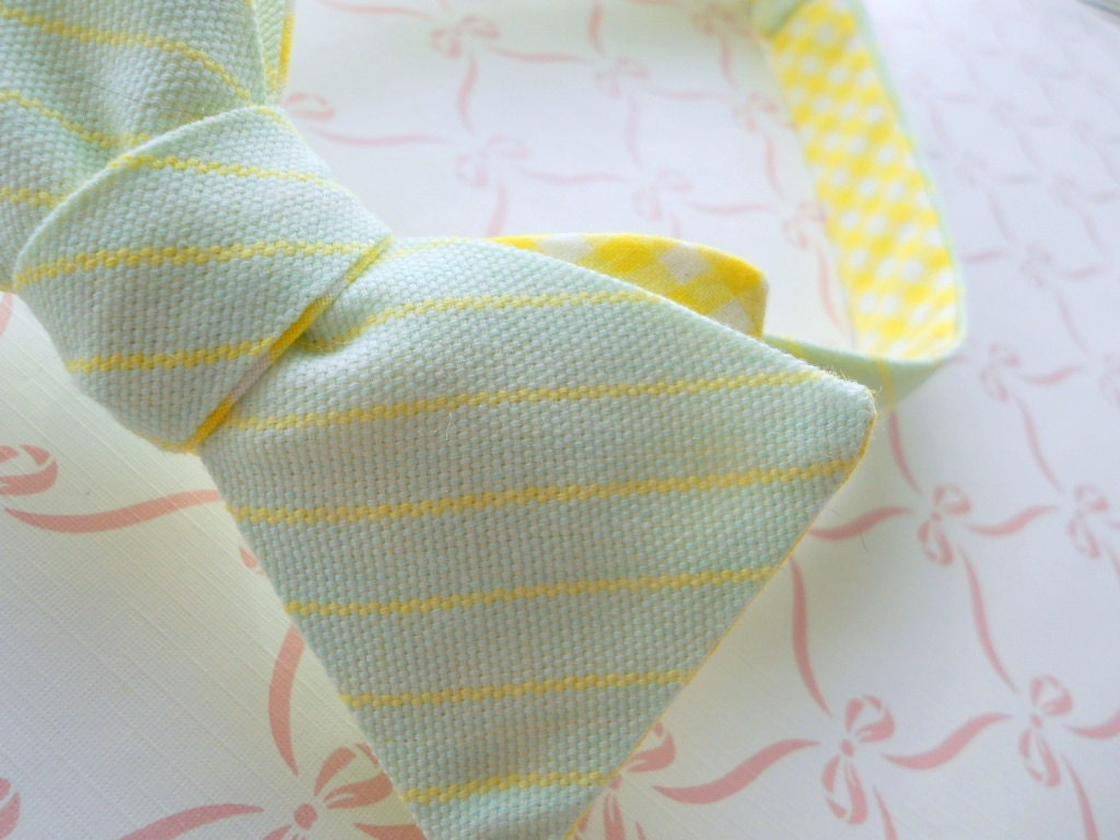 Mint Linen Bowtie With Faint Yellow Stripes