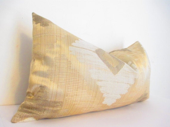 Gold Pillow, Lumbar Pillow, Decorative Pillows, Gold Accent Pillow, Gold Cushion, Geometric, Tribal, Campagne, White, Gray 12x22 Inch