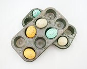 Vintage Muffin Tins, Vintage Housewares, 1960s, Farmhouse Kitchen, Ekco Ovenex, Cupcake Tins