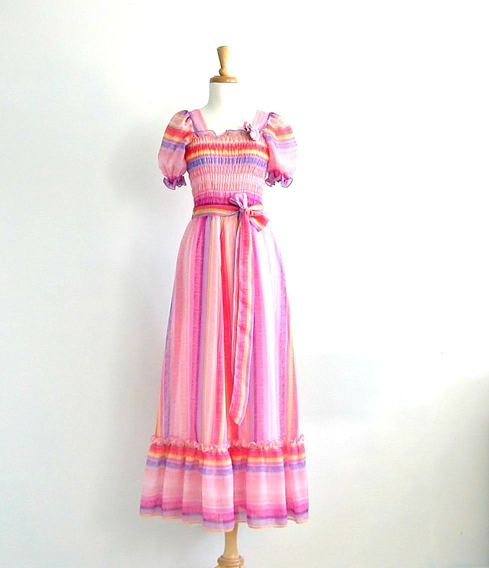 1970's Pink Boho Dress  / ombre dress / 70s dress / wedding dress / tea length / garden party dress / ruffle ruched / small medium
