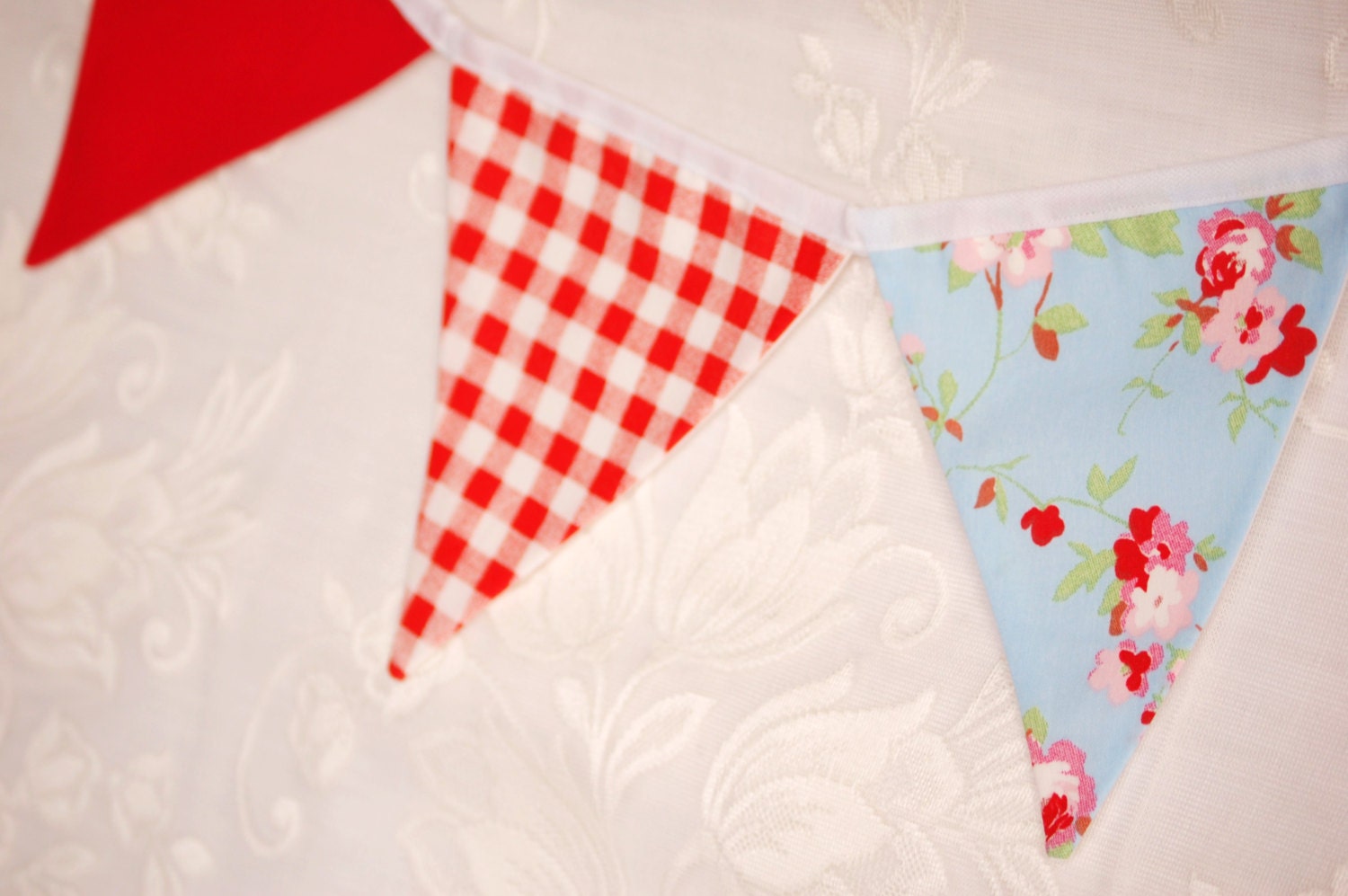 Rosy Red Floral and Gingham Bunting