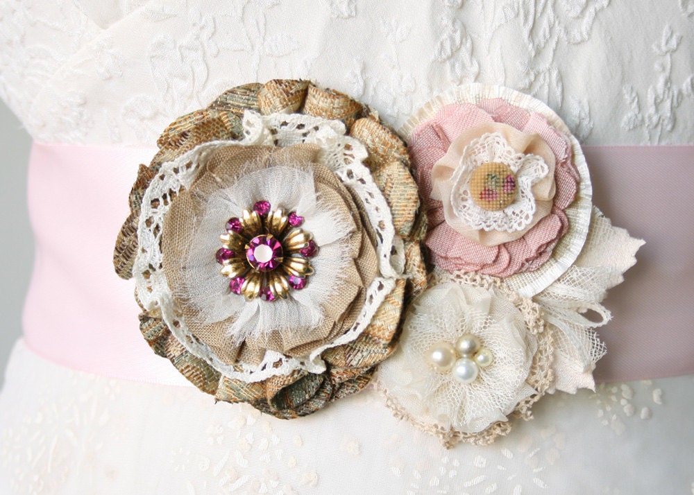 Rustic Wedding Sash, Floral Bridal Sash, Country Chic Wedding, Burlap, Blush Pink