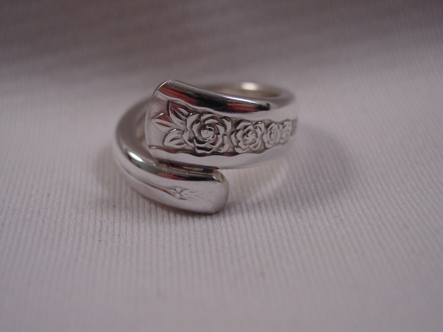 A Spoon Rings Plus VERY CUTE Spoon Ring With Roses Size 5 size 6 size 7 size 8 size 9 size 10 size 11 size 12 t644