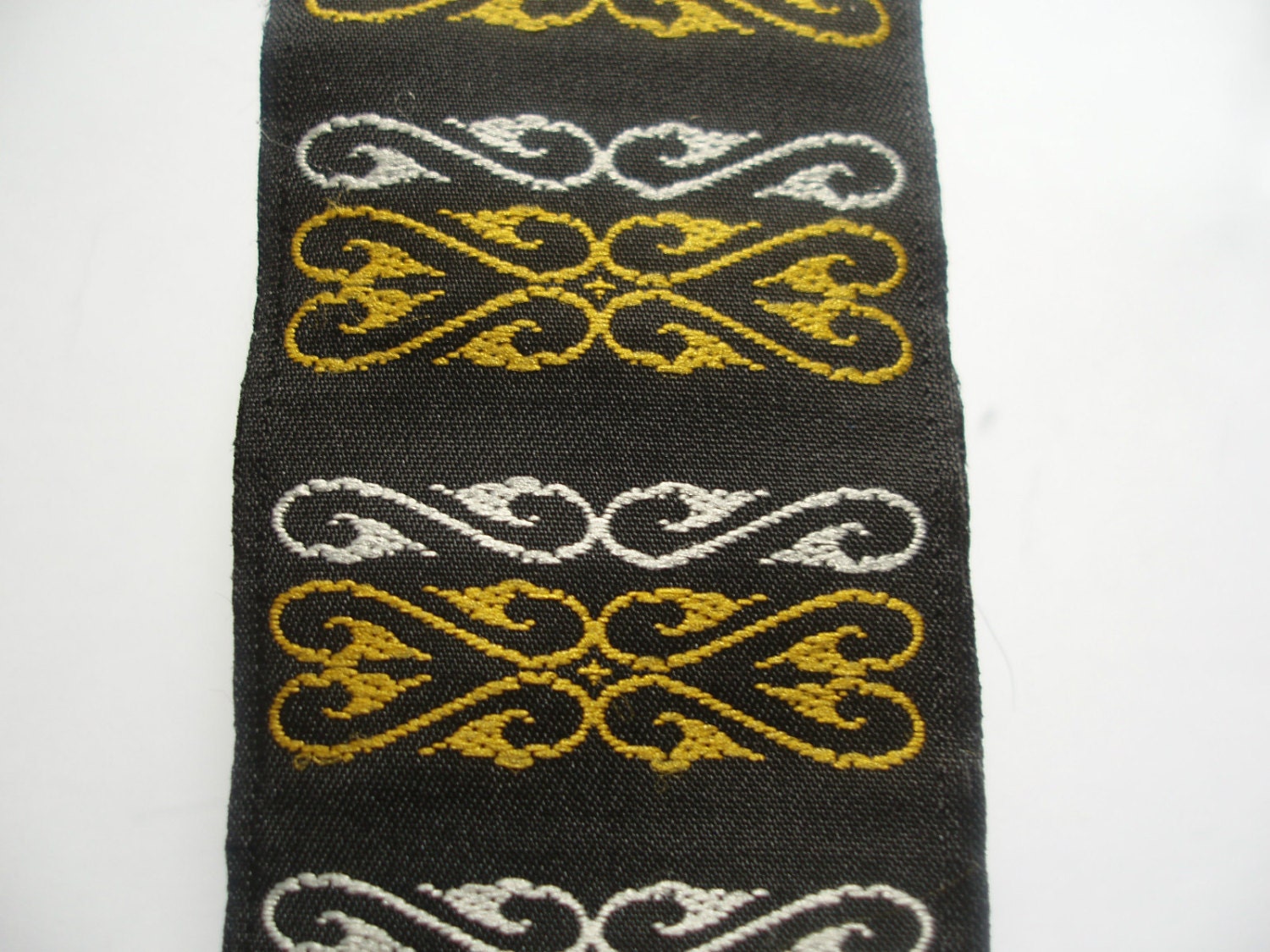 5 Yards New Hampshire Jacquard  - Sewing Gift Wrapping Black Gold & White Trim
