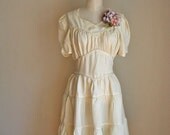 vintage 40s wedding dress / YOUNG BRIDE ivory hydrangea dress / S