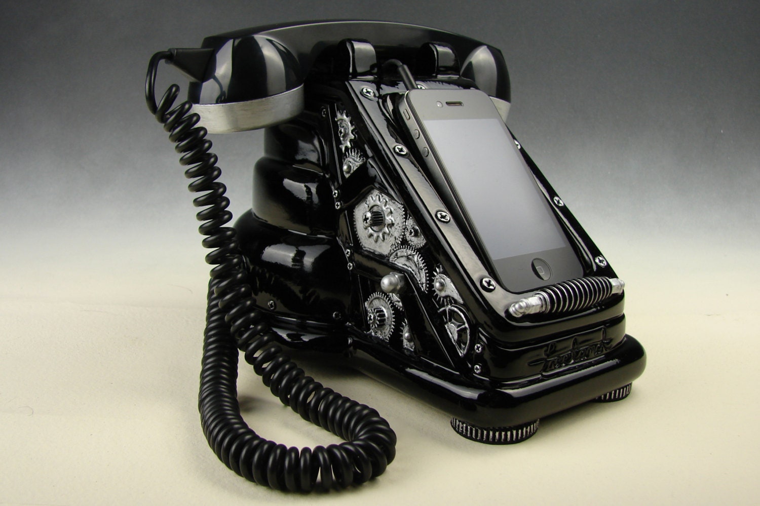 iRetrofone 2.0 Steampunk Silver