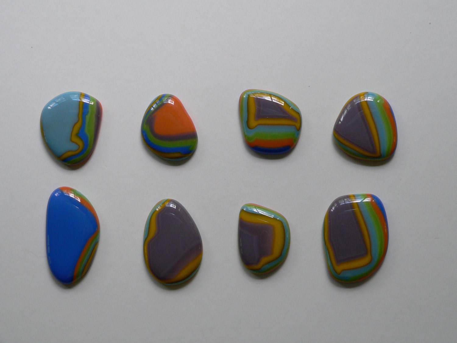 Glass "agate" cabochon