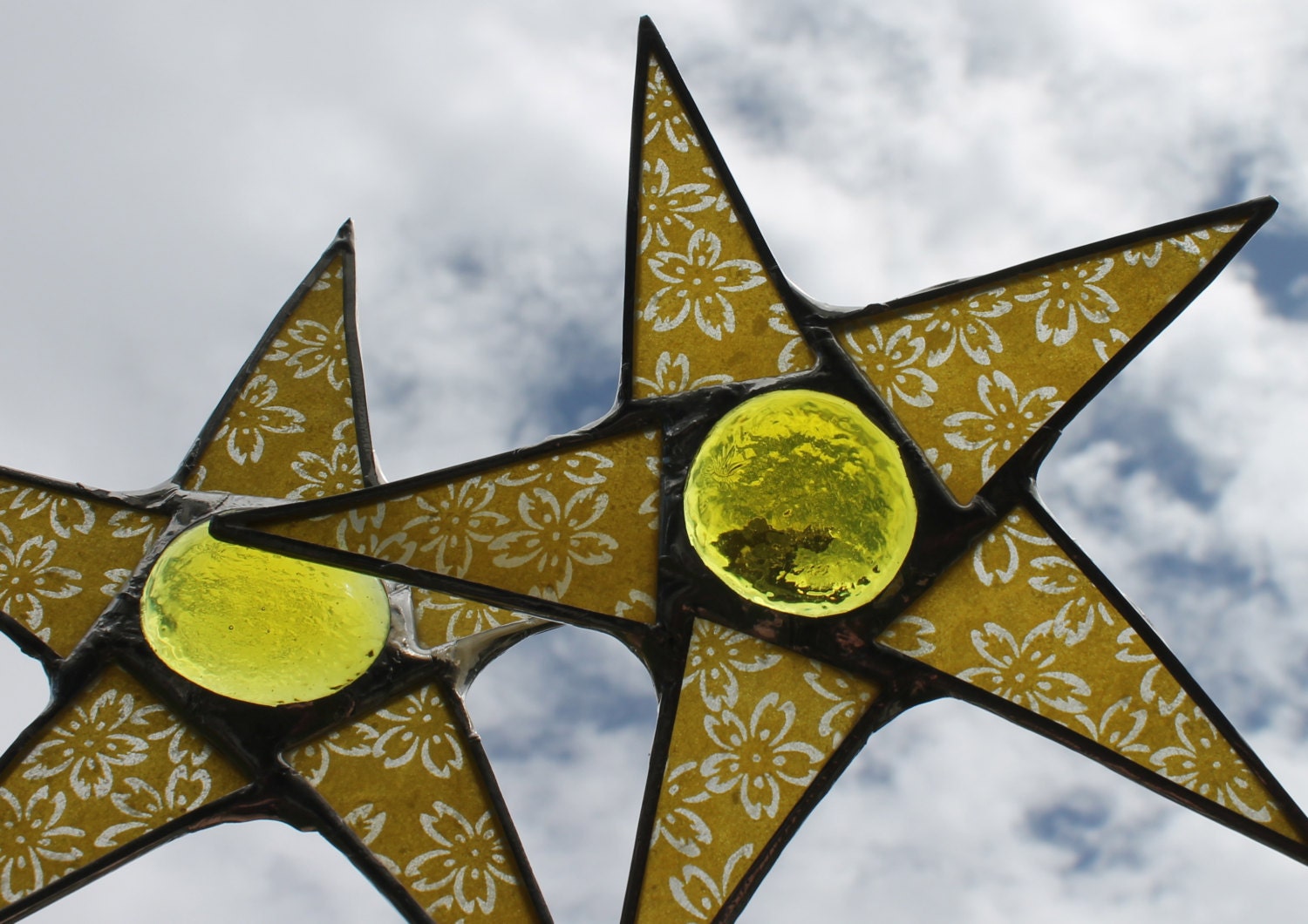Calendula Star  6.5 inch lacquered glass star