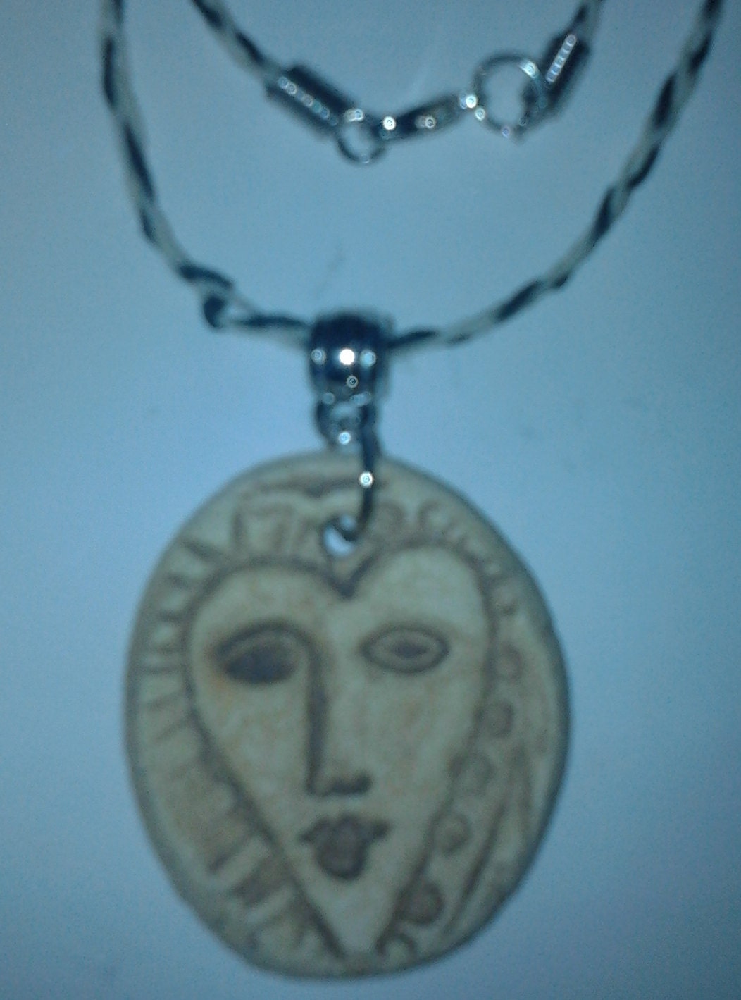 Absorbable Aromatherapy Essential Oil Diffuser Spirit Totem Pendant Necklace