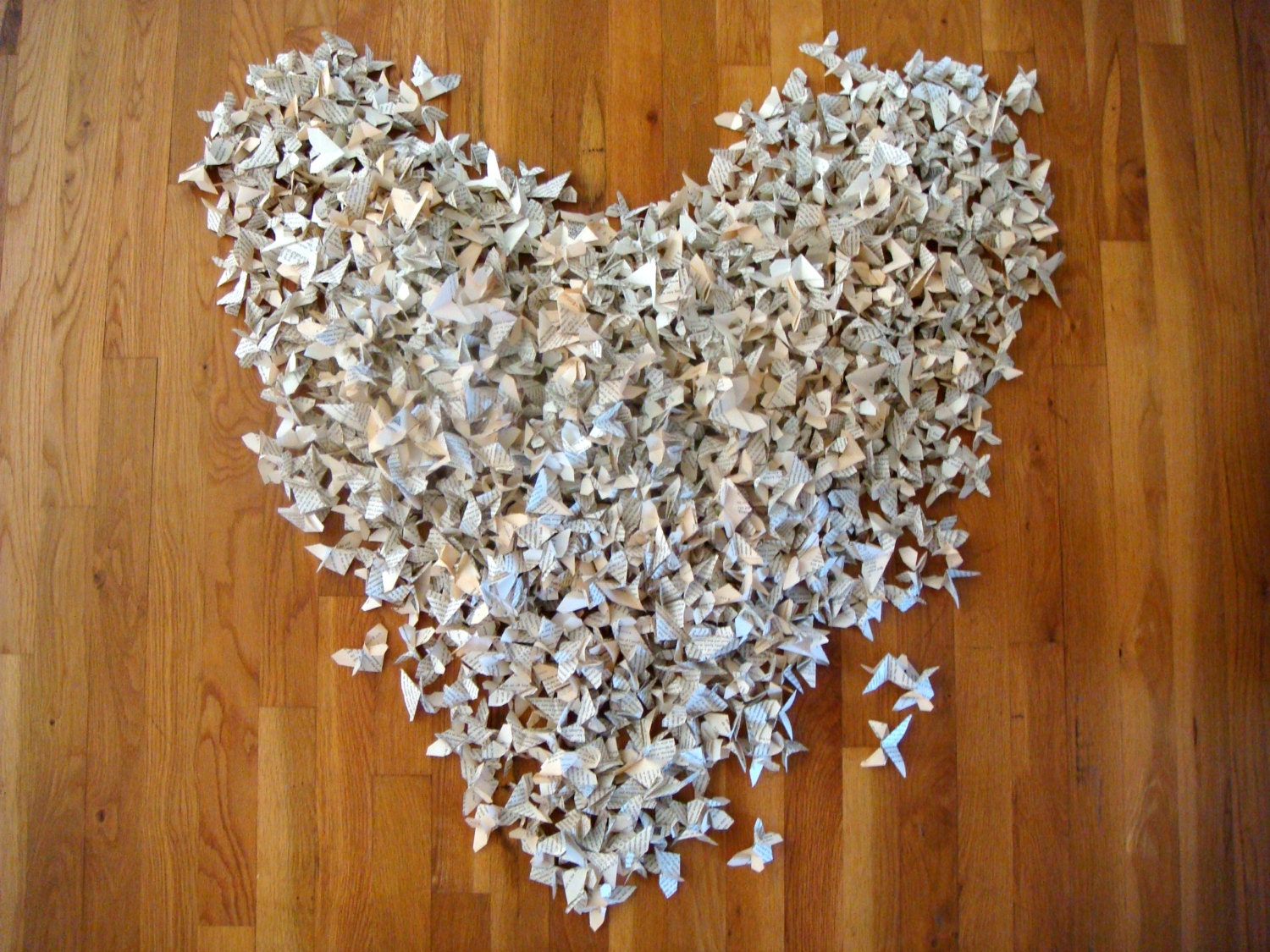 1,000 Mini Origami Butterflies in Pretty Text