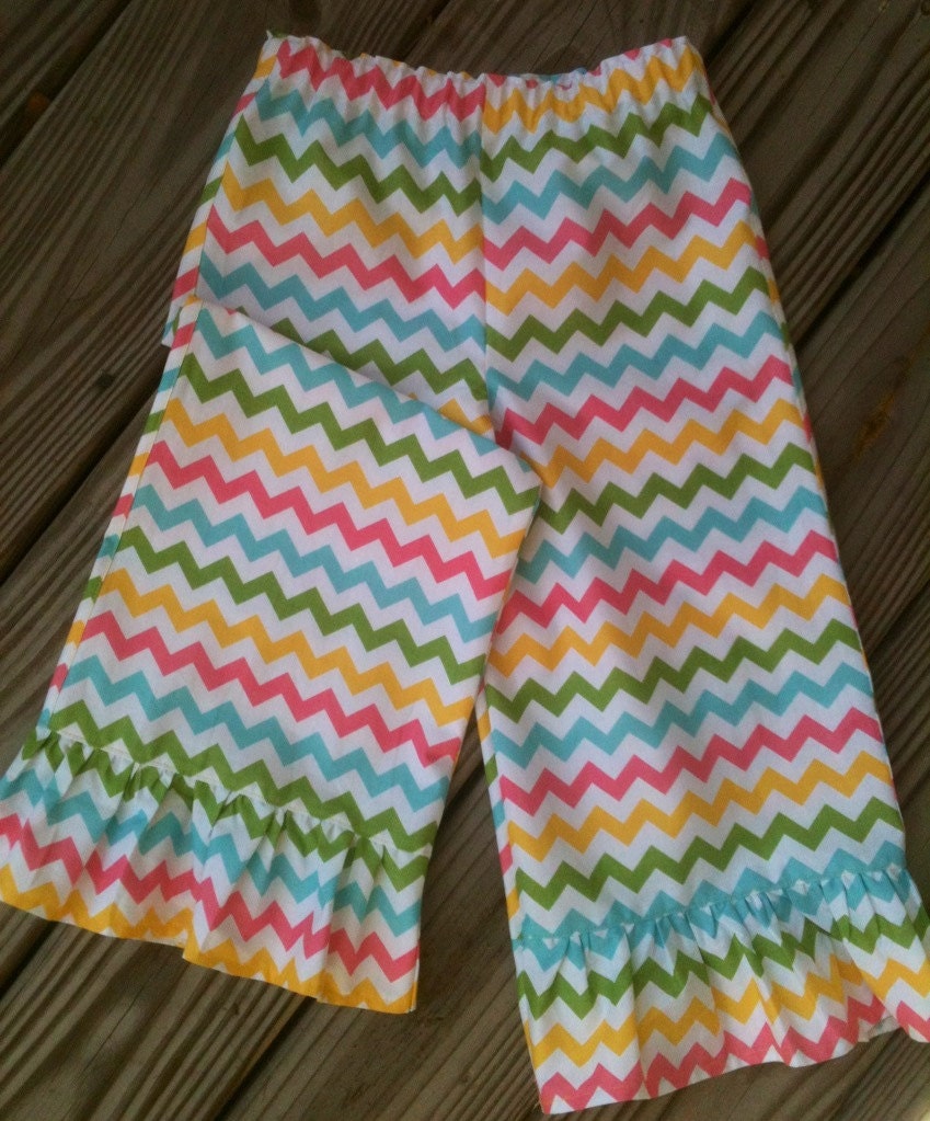 Rainbow chevron ruffled pants
