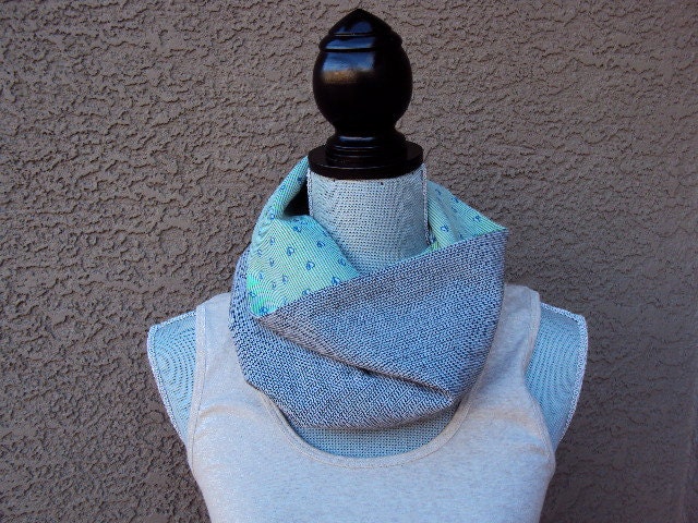 Reversible Cowl Scarf in Heathered Black/Green Heart