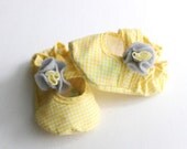 CLOSE OUT SALE- Baby Girl Yellow Gingham Mary Jane Shoes - 12-18 months only