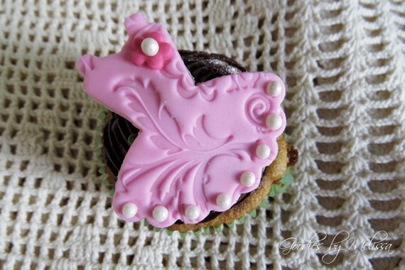 12 fondant tutus (EDIBLE) Il_570xn
