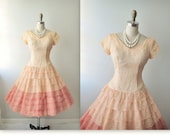 50's Ombre Lace Dress // Vintage Tiered Peach Lace Full Wedding Party Prom Tea Dress XS