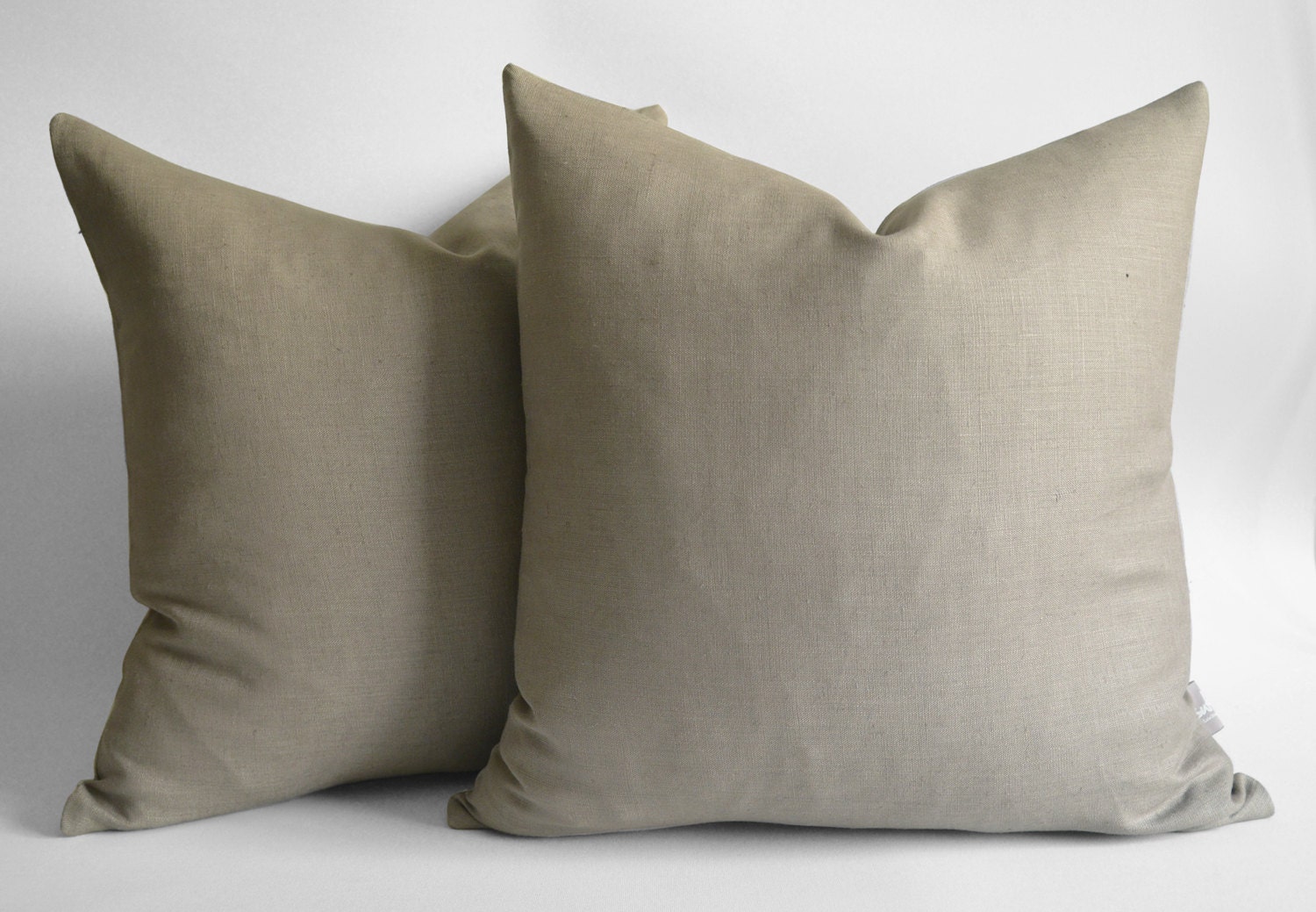 Sukan / 1 Piece Linen pillow cover solid gray - decorative covers - throw pillows - shams - 16x16 inch