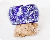 Point De Rose bracelet - various sizes. Hand Painted Jewelry. Floral Bangle Bracelet. Ultramarine White. Fashion Bright colors. Wide