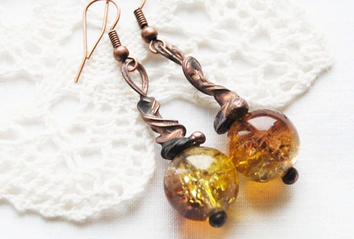 honey gold amber crackle glass copper beadwork birthstone cluster dangle drop hoop earrings