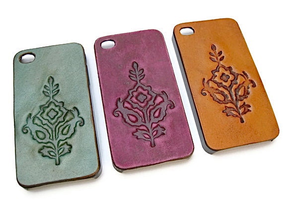 iPhone 4S Hard Cases with Leather Embossed Front WITHOUT TRIMMINGS