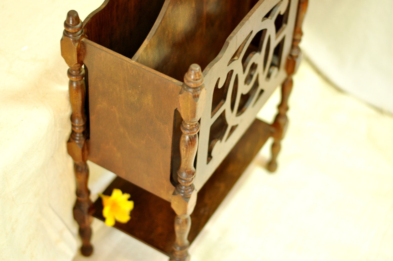 Ornate Wood Magazine Rack Organizer Shelf Storage Stand Antique 1940's Walnut Scroll-work Box Spindle Legs