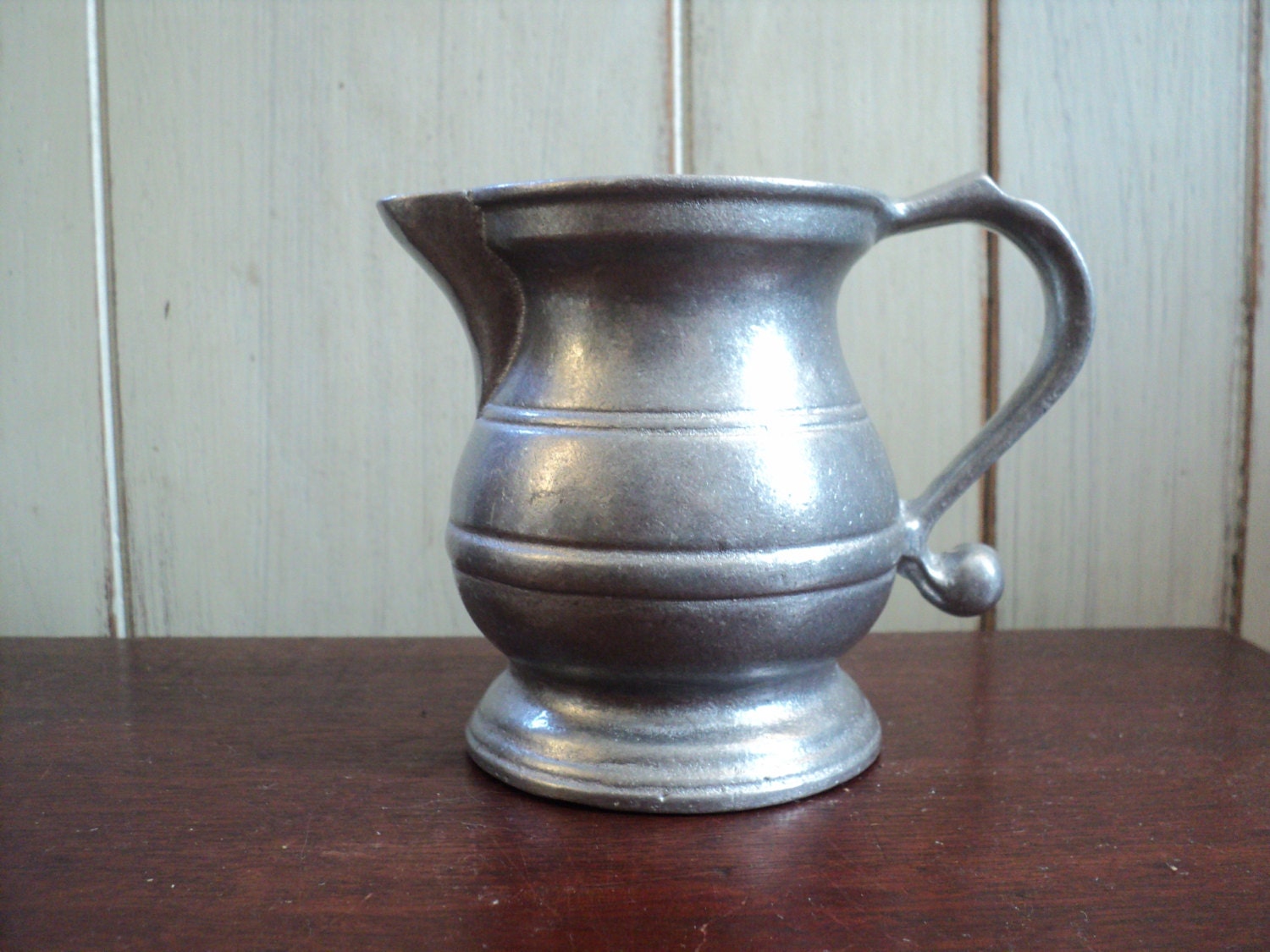 wilton armetale pewter like aluminum cream pitcher creamer plough tavern pattern