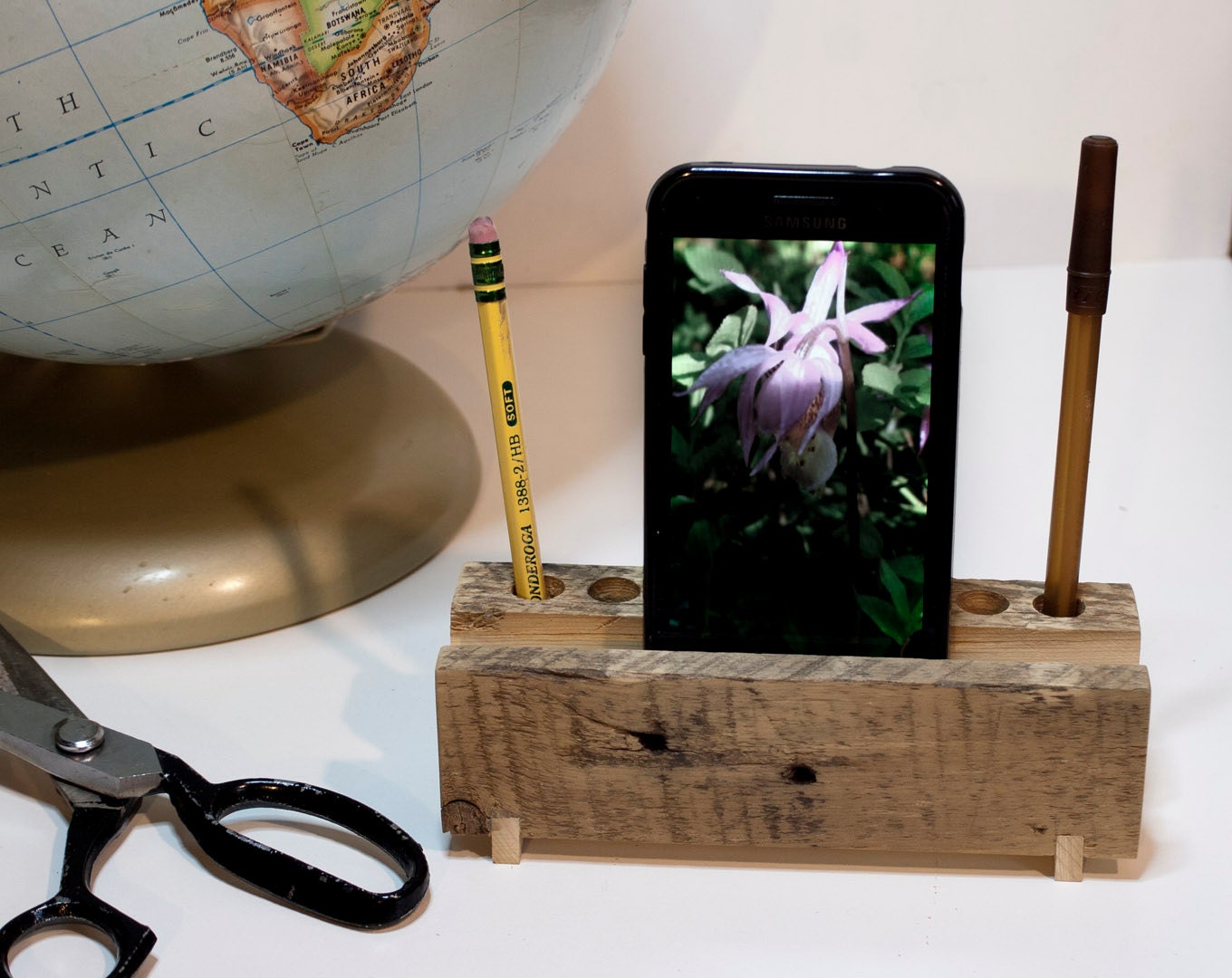 Modern Reclaimed iPhone / iPad, Android Dock -FREE SHIPPING