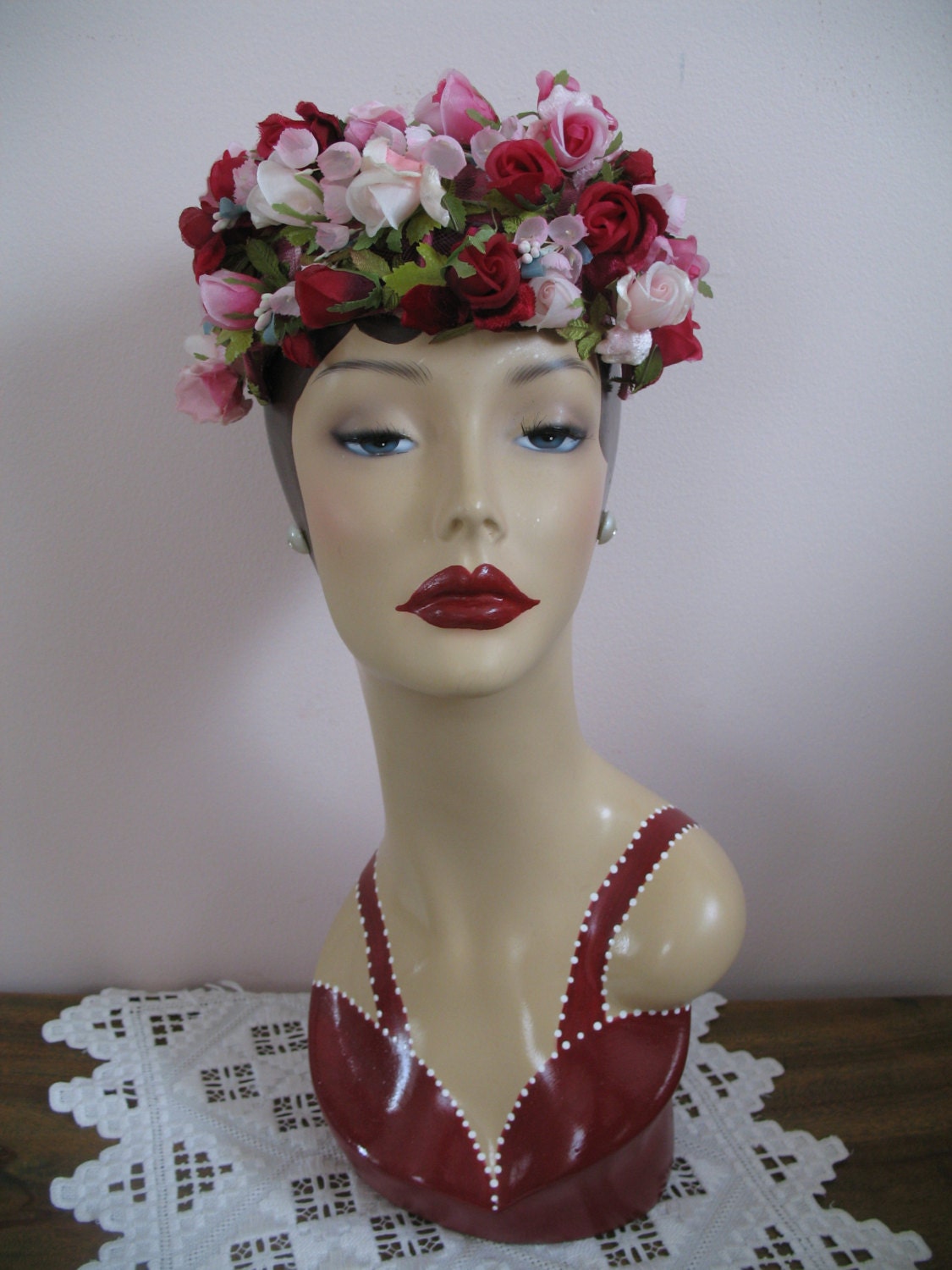 1950's Cap Hat-Pink Flowers, Fleur de Lis Chapeau Tag-Never Worn