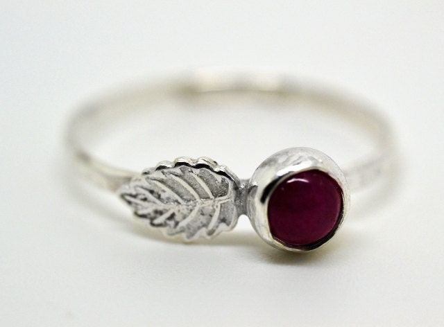 Indian Ruby Ring, Silver Leaf Ring, Hammered Sterling Silver Ring, Womens Gemstone Ring