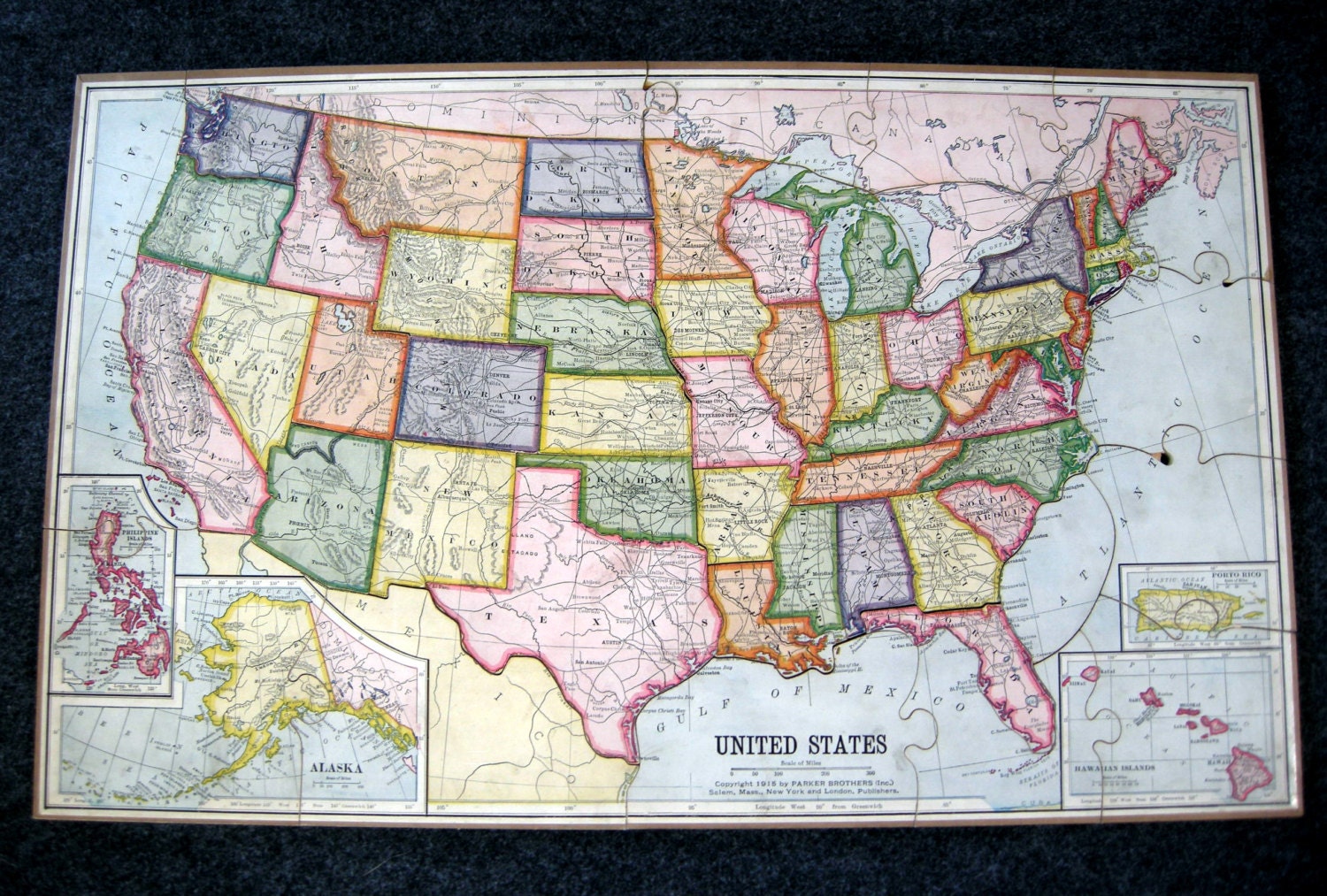 An Mid Century Parker Brothers Wooden U.S. Map Puzzle Copyright 1915 Complete