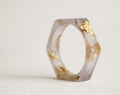 thin size 9 hexagonal eco resin ring - pale lavender