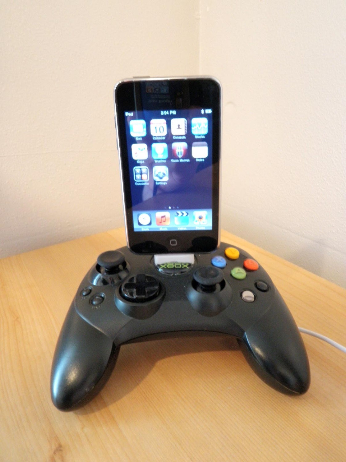 Microsoft Xbox controller Ipod or Iphone charger dock USB