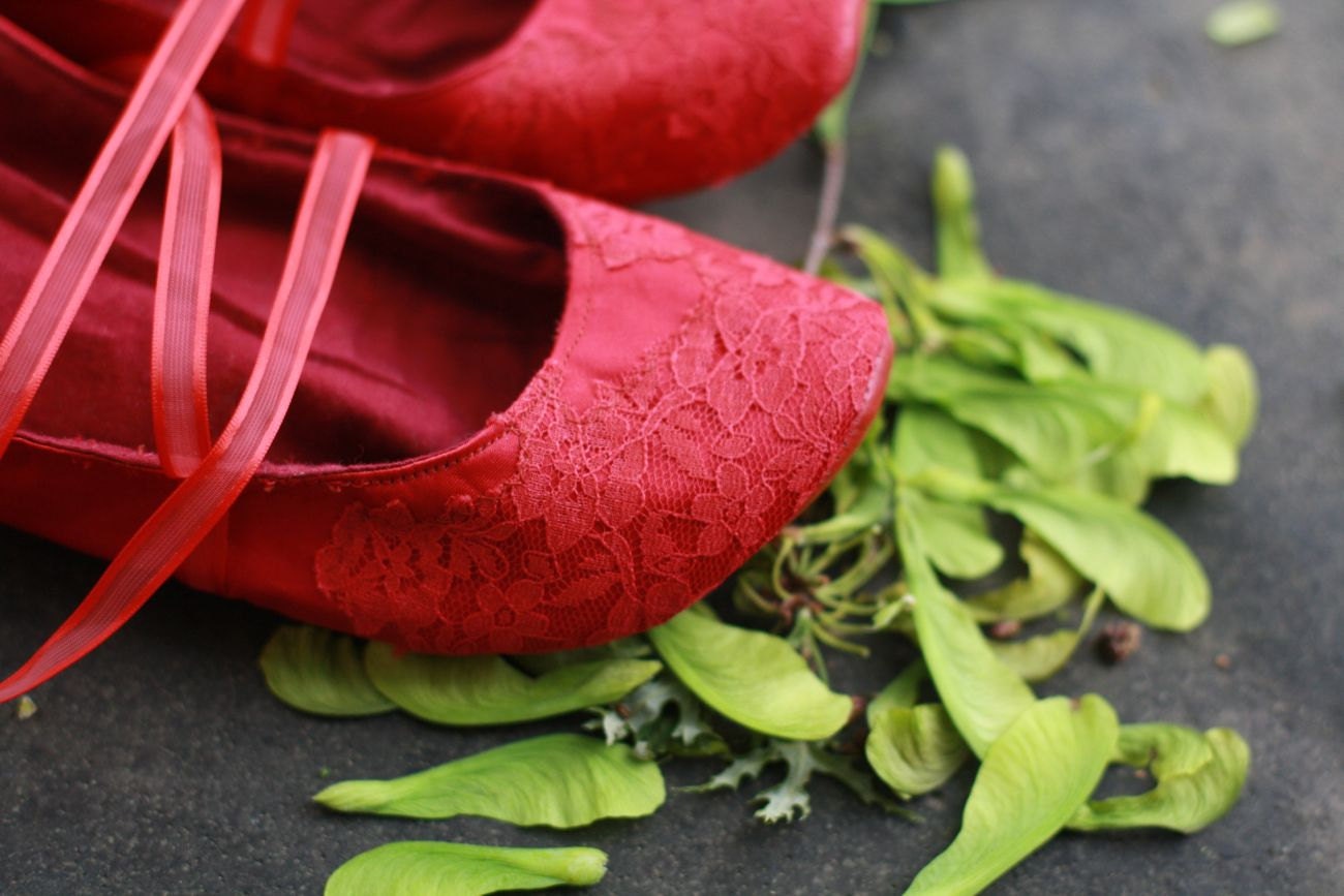 Ready to Ship Size 5.5, Upturned Toe, Red Satin and Lace Cut Out Slippers, with Leather Soles, Ballet Ties