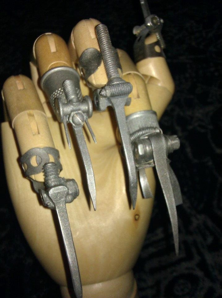 Catwoman Replica Claws Batman Returns Tim Burton