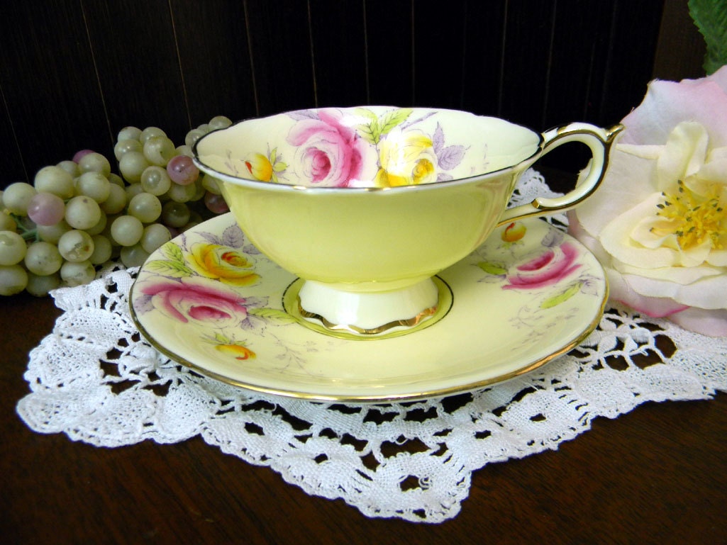Paragon Bone China Tea Cup by Appointment - Wide Mouthed and Footed 9880