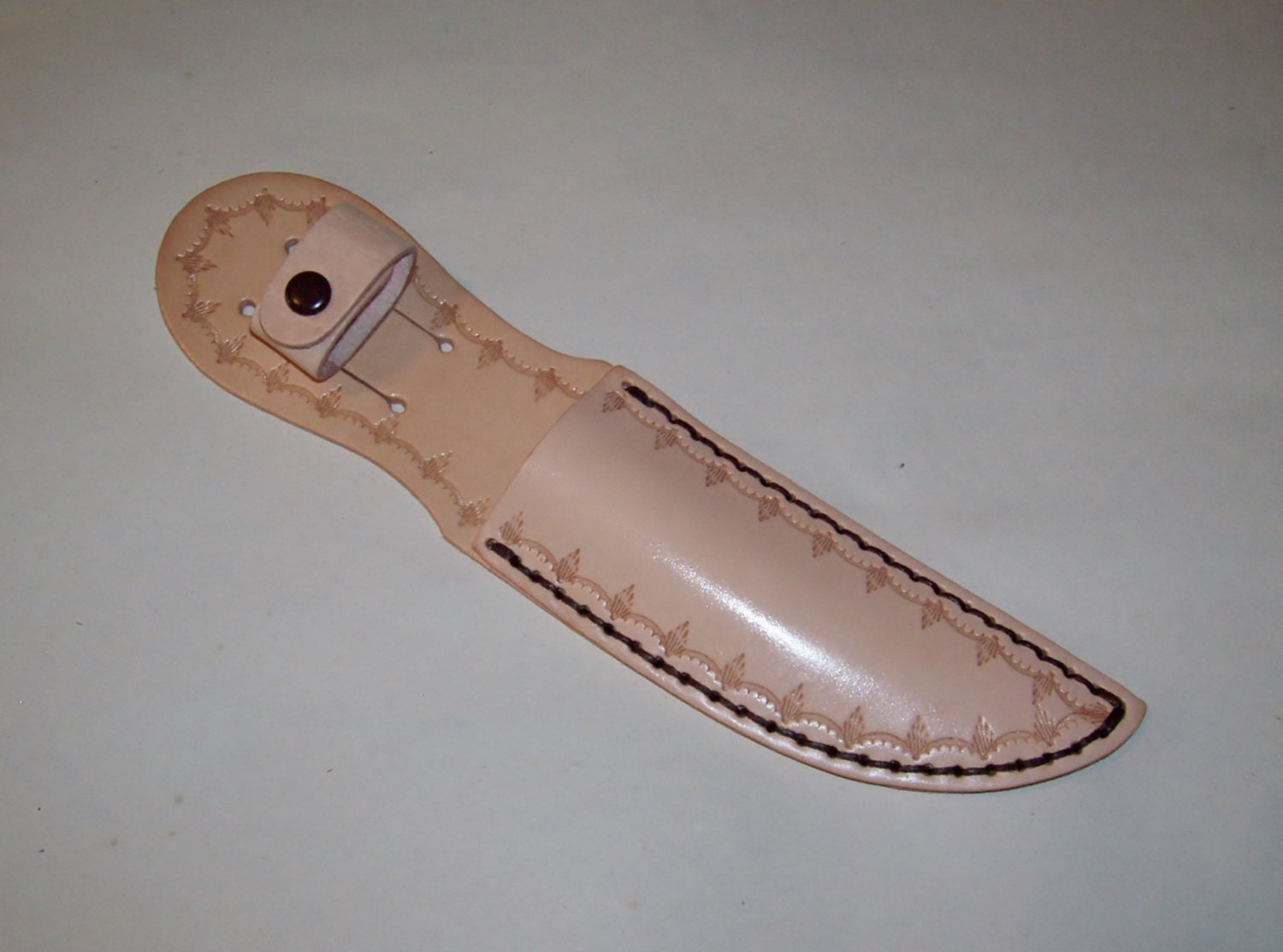 Hand Tooled-Natural Figure Leather Knife Sheath-item NS-03